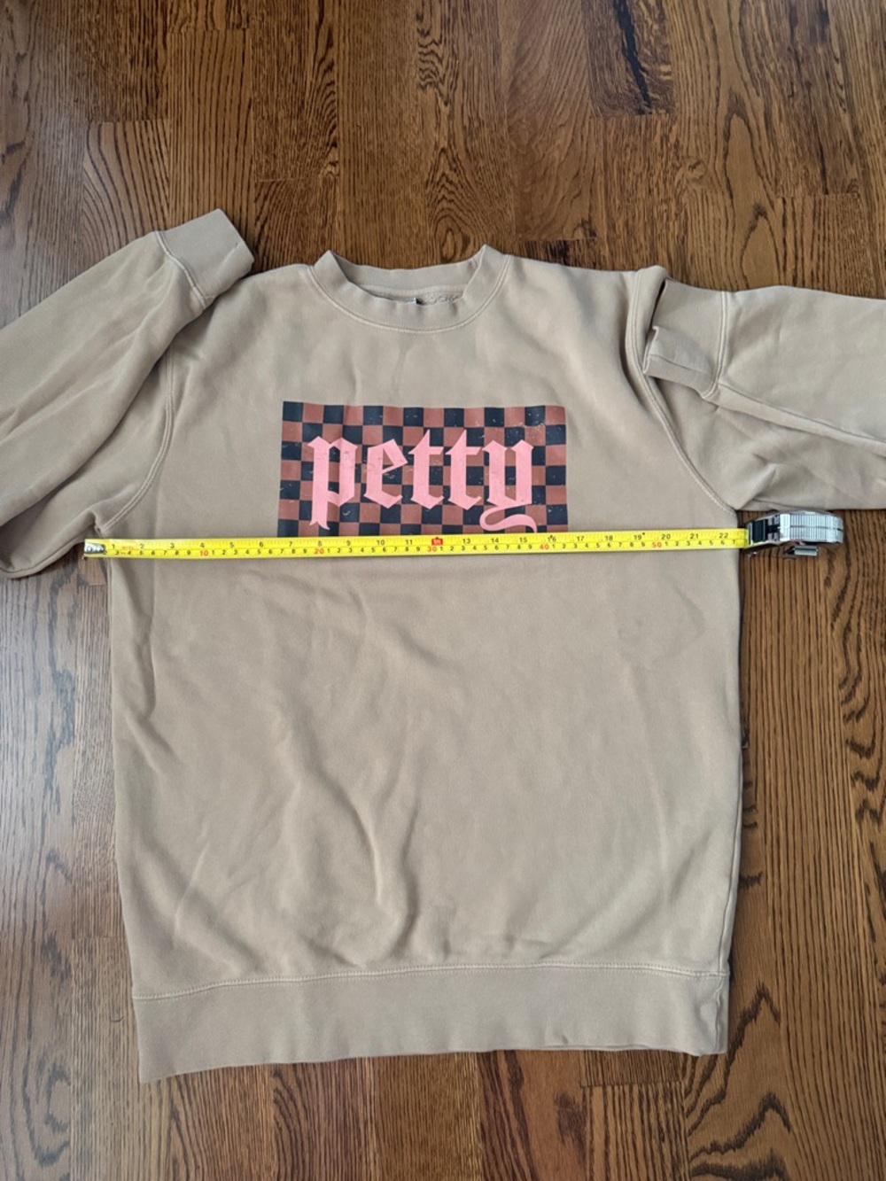 Independent Trading Co. Petty Checkerboard Logo Beige Crewneck Sweatshirt medium - Picture 8 of 8